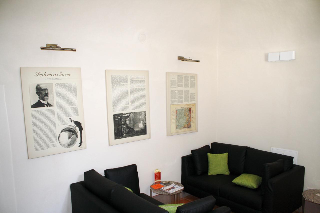 Palazzo Sacco Hostello Fossano Ngoại thất bức ảnh